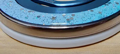 同じ方向にくっつける
