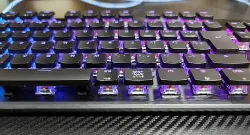 手前から見た様子。光の広がり方はそんなでもない