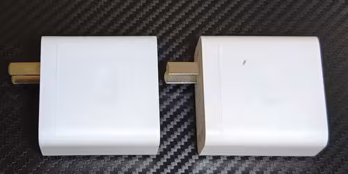 充電器は変わらず